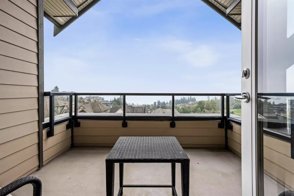 Entry Foyer Photo of 2617 Eagle Mountain Drive, Abbotsford, BC