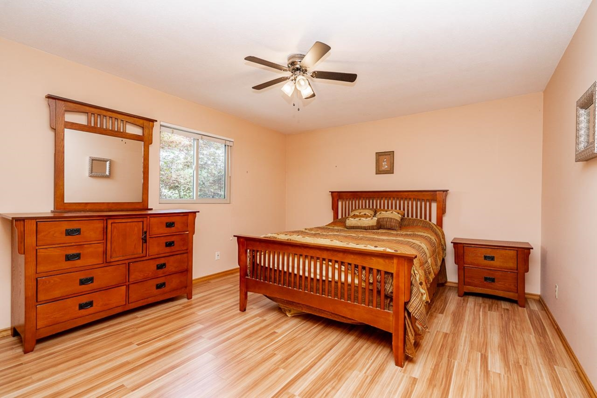 Backyard Photo of 1623 Suffolk Avenue, Port Coquitlam, BC