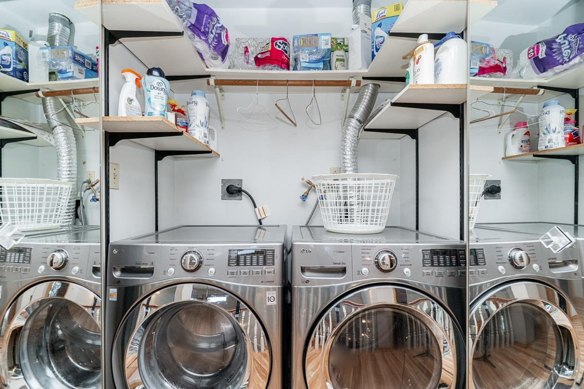 Front Yard Photo of 1623 Suffolk Avenue, Port Coquitlam, BC