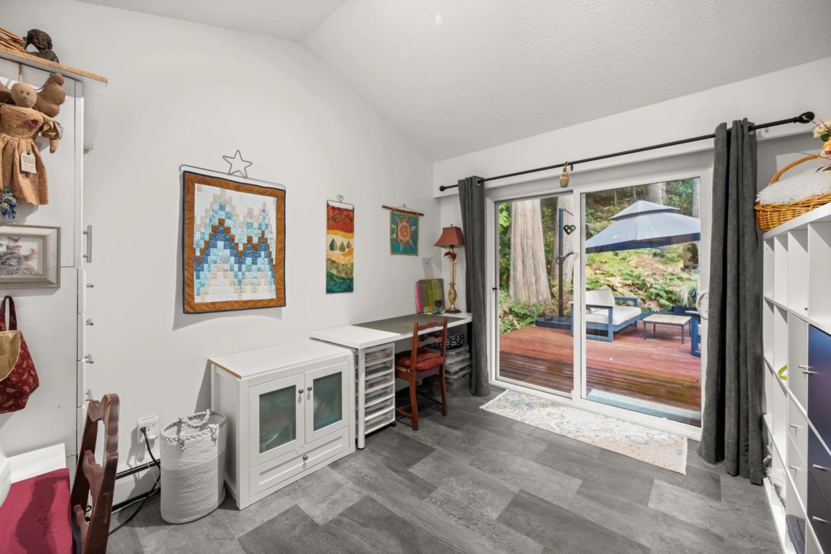 Entry Foyer Photo of 24411 56 Avenue, Langley, BC