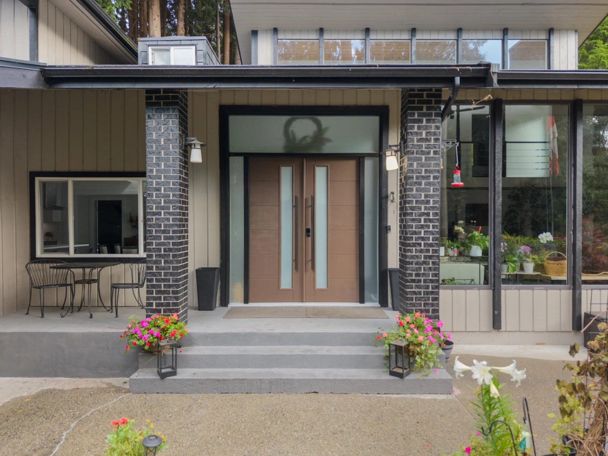 Exterior Rear Photo of 24411 56 Avenue, Langley, BC