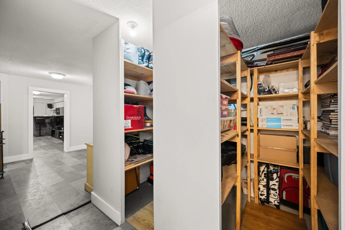 Front Yard Photo of 24411 56 Avenue, Langley, BC