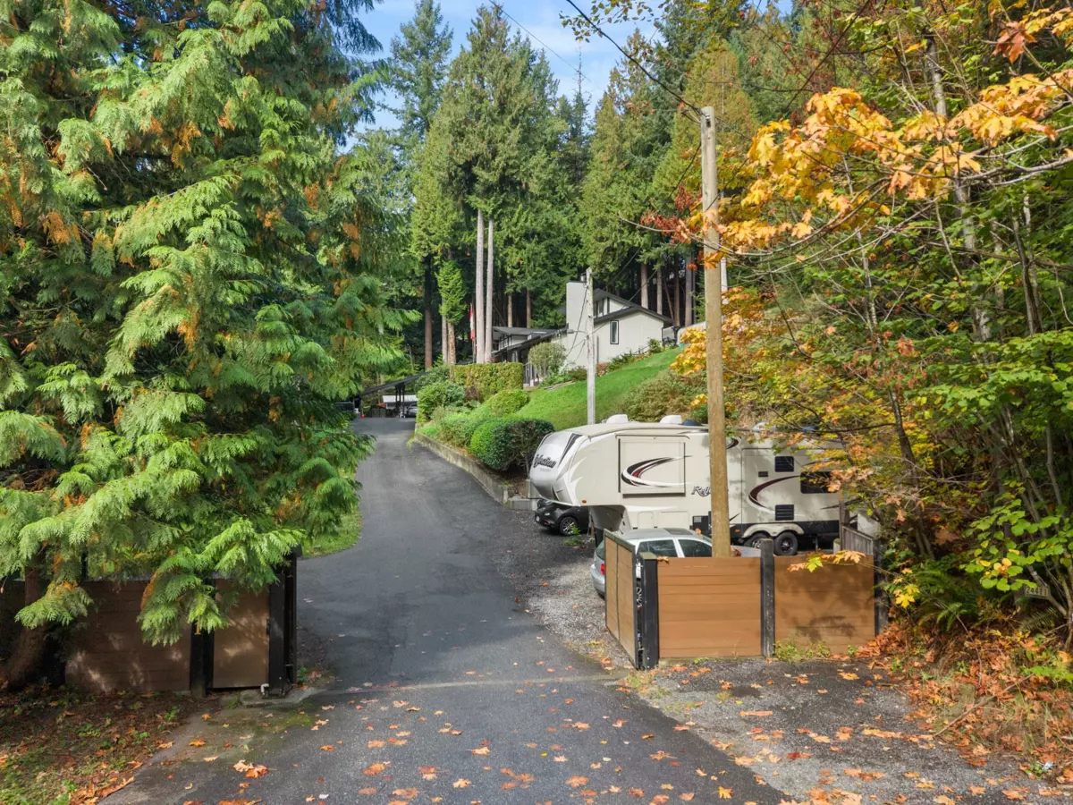 Neighborhood Park Photo Near 24411 56 Avenue, Langley, BC