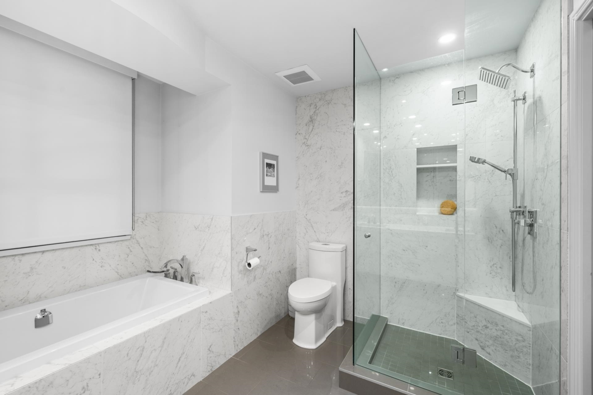 Guest Bathroom Photo of 700 1788 W 13th Avenue, Vancouver, BC