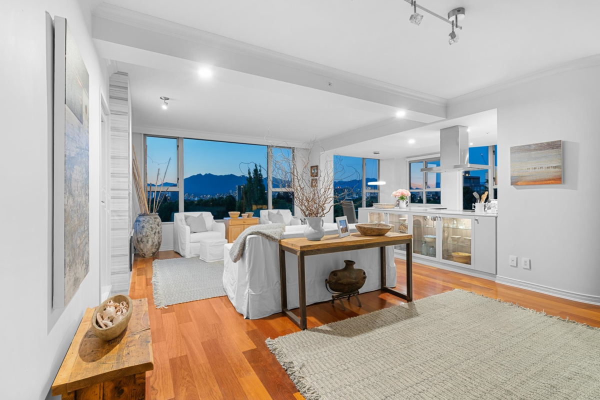 Living Room Photo of 700 1788 W 13th Avenue, Vancouver, BC