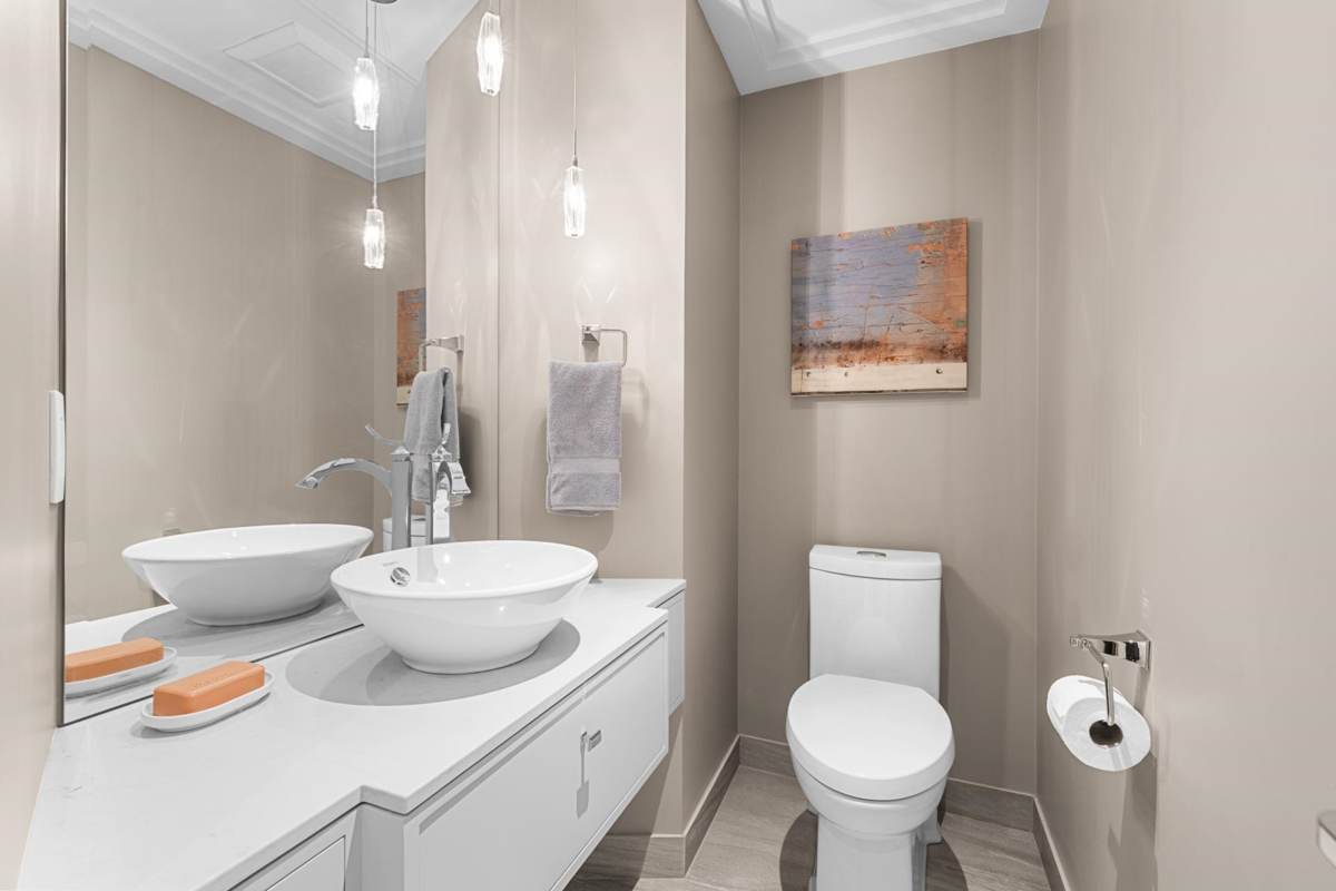 Walk-In Closet Photo of 700 1788 W 13th Avenue, Vancouver, BC