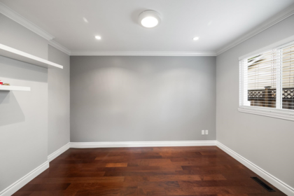 Hallway Photo of 5976 Southpark Grove, Surrey, BC