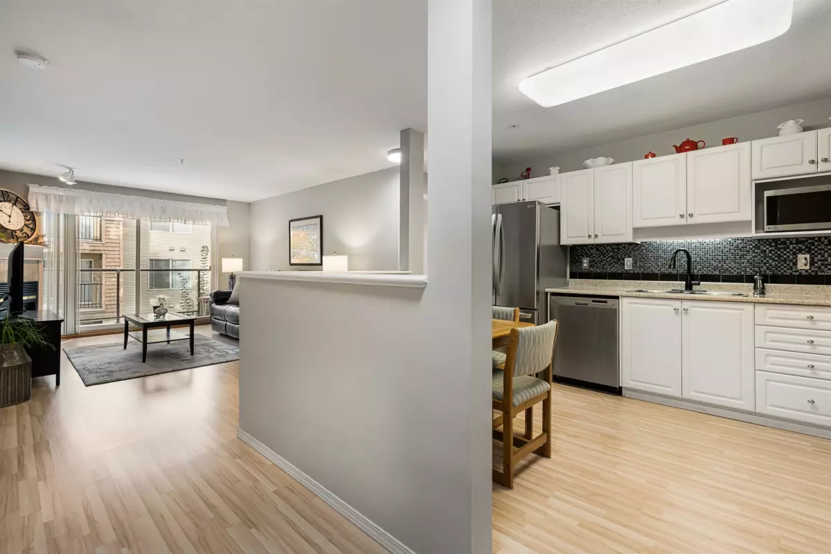 Bedroom 2 Photo of 307 45520 Knight Road, Chilliwack, BC