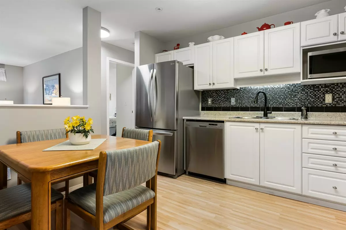 Bedroom 4 Photo of 307 45520 Knight Road, Chilliwack, BC