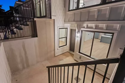 Hallway Photo of 2 4315 Albert Street, Burnaby, BC