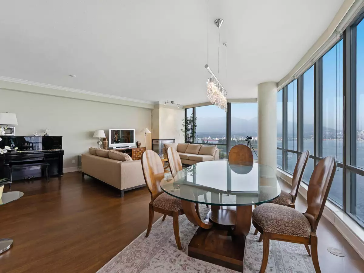 Breakfast Nook Photo of 2502 323 Jervis Street, Vancouver, BC