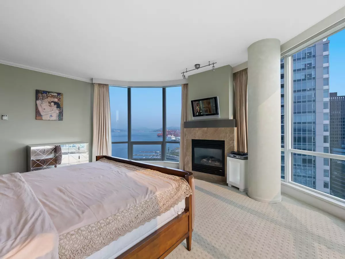 Garage Interior Photo of 2502 323 Jervis Street, Vancouver, BC