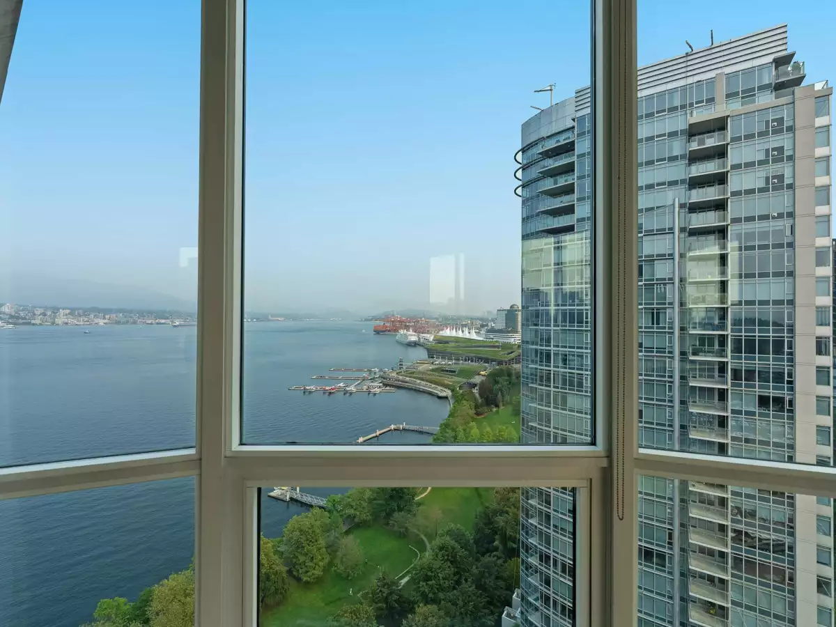 Primary Bedroom Photo of 2502 323 Jervis Street, Vancouver, BC