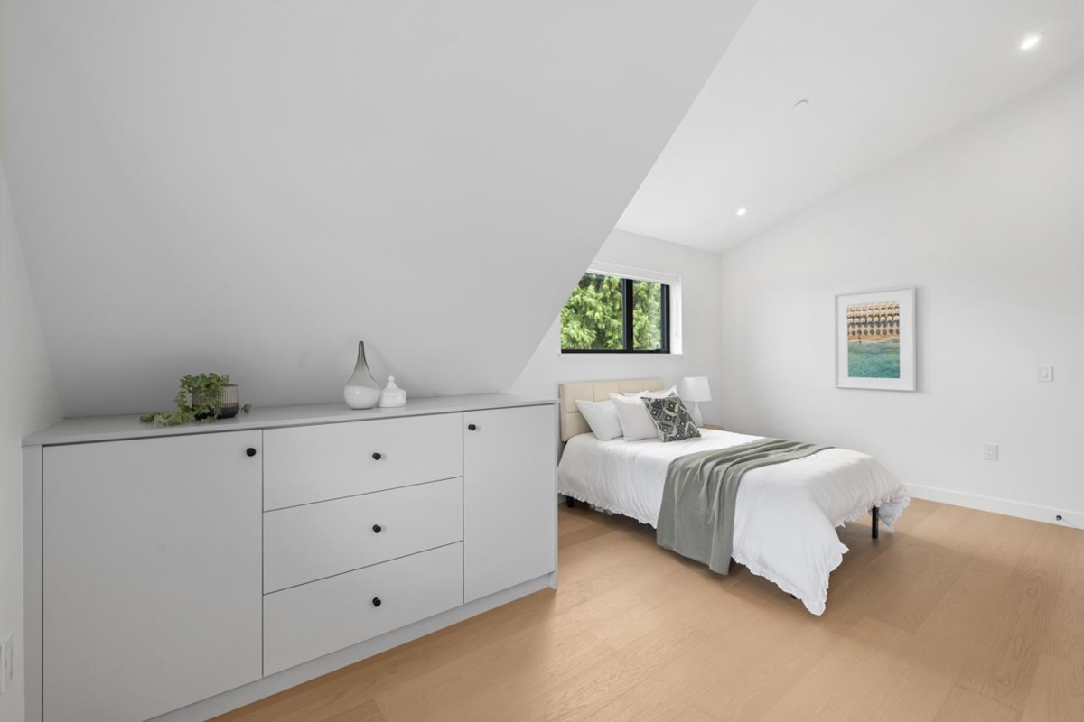 Staircase Photo of 2 2247 Parker Street, Vancouver, BC