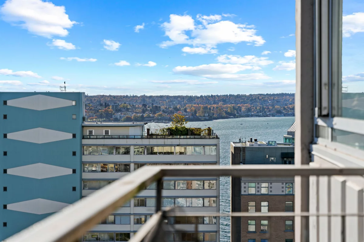 Walk-In Closet Photo of 2301 1850 Comox Street, Vancouver, BC
