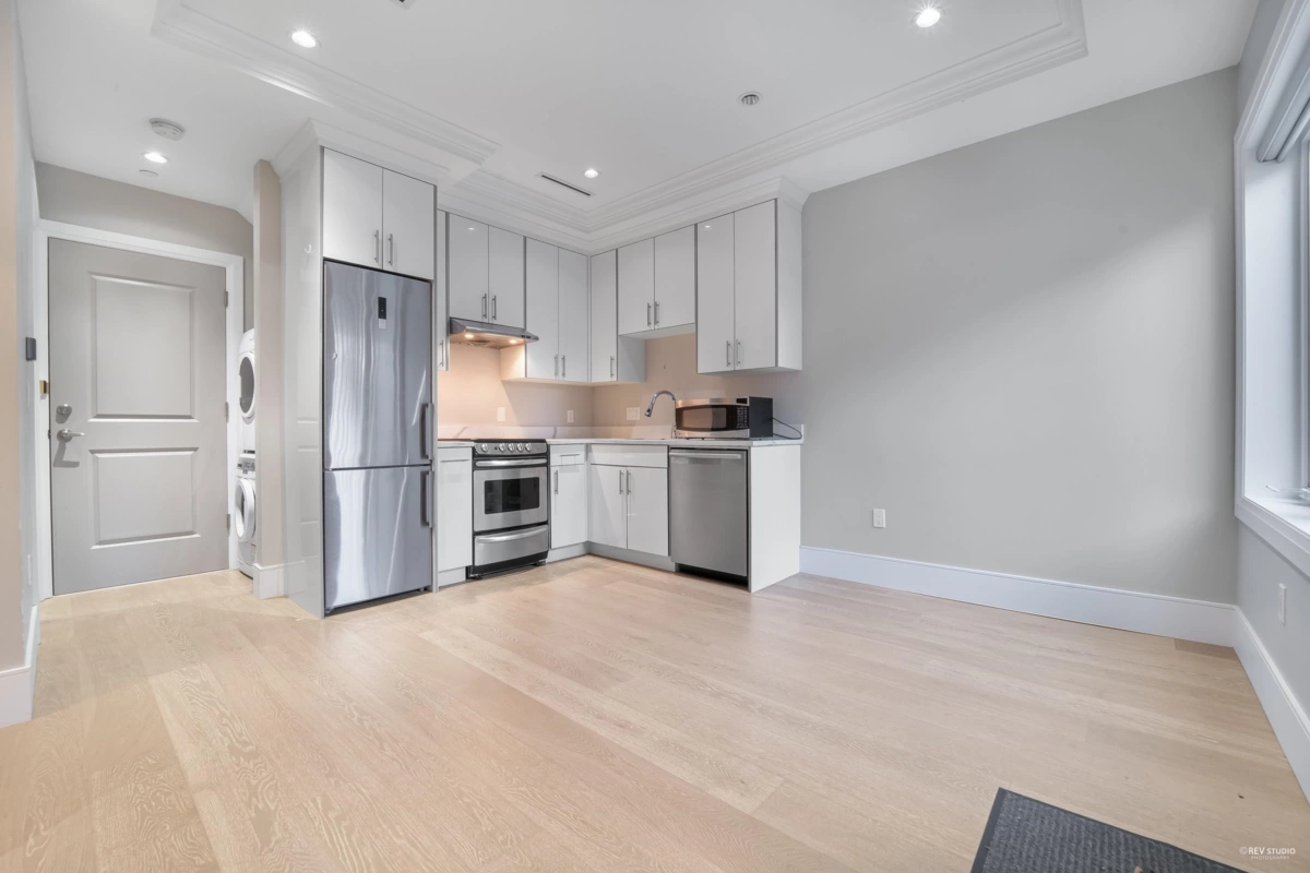 Garden / Landscaping Photo of 3537 W 18th Avenue, Vancouver, BC