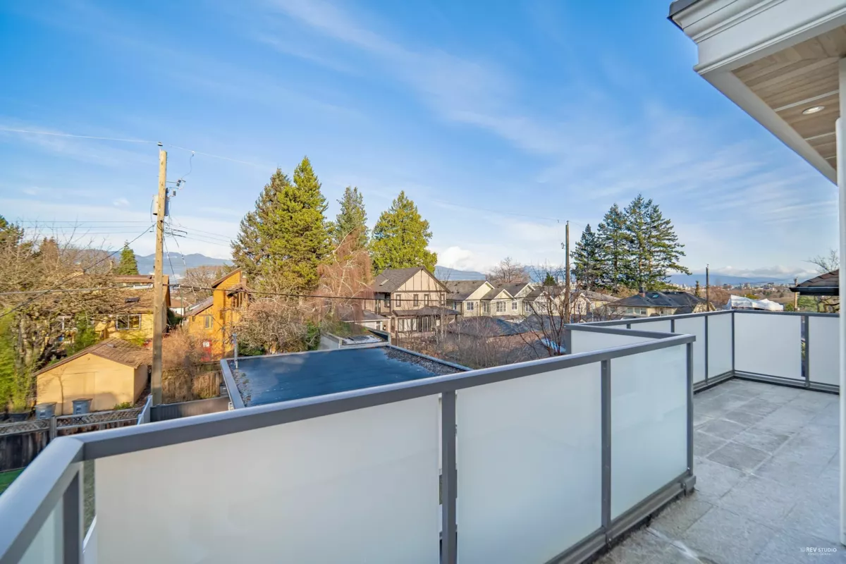 Hallway Photo of 3537 W 18th Avenue, Vancouver, BC