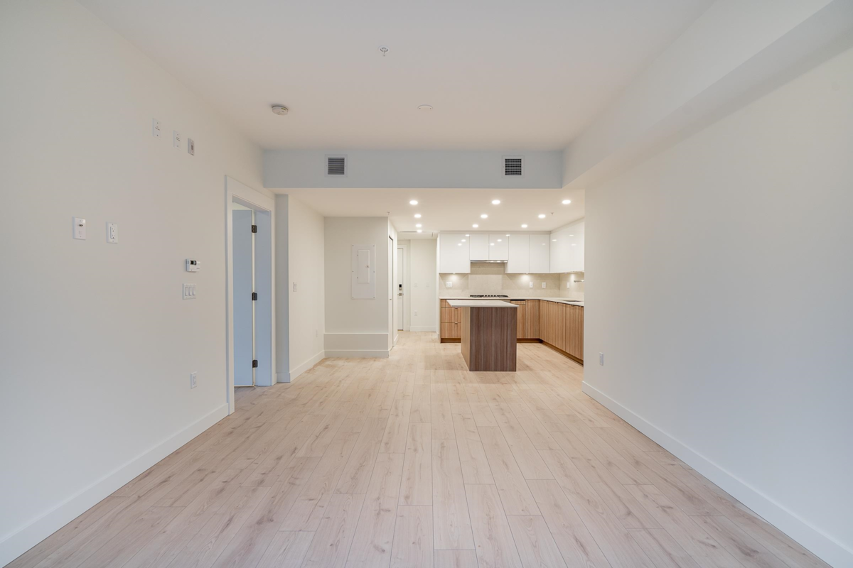 Primary Bathroom Photo of 206 8428 Park Road, Richmond, BC