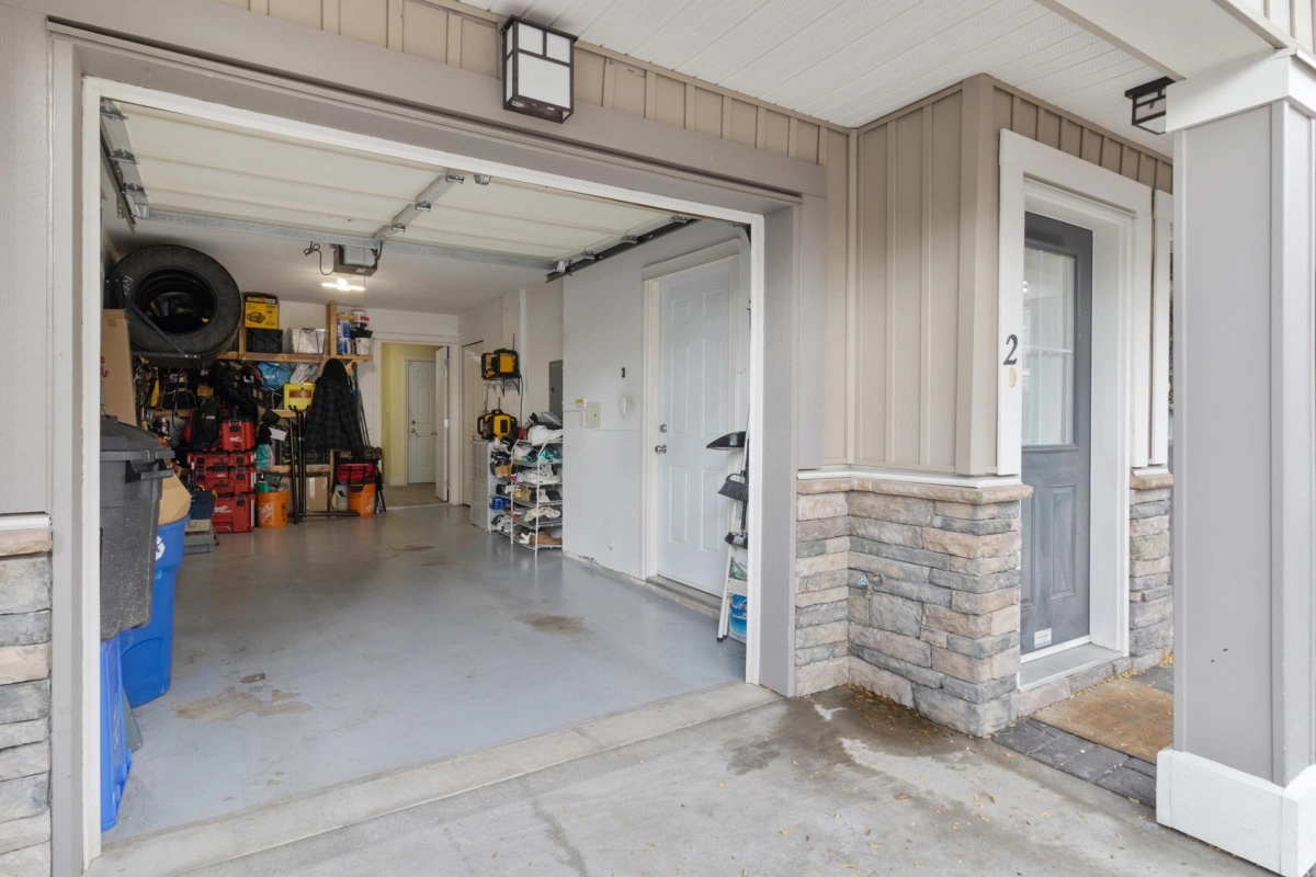 Dining Area Photo of 2 9140 Hazel Street, Chilliwack, BC