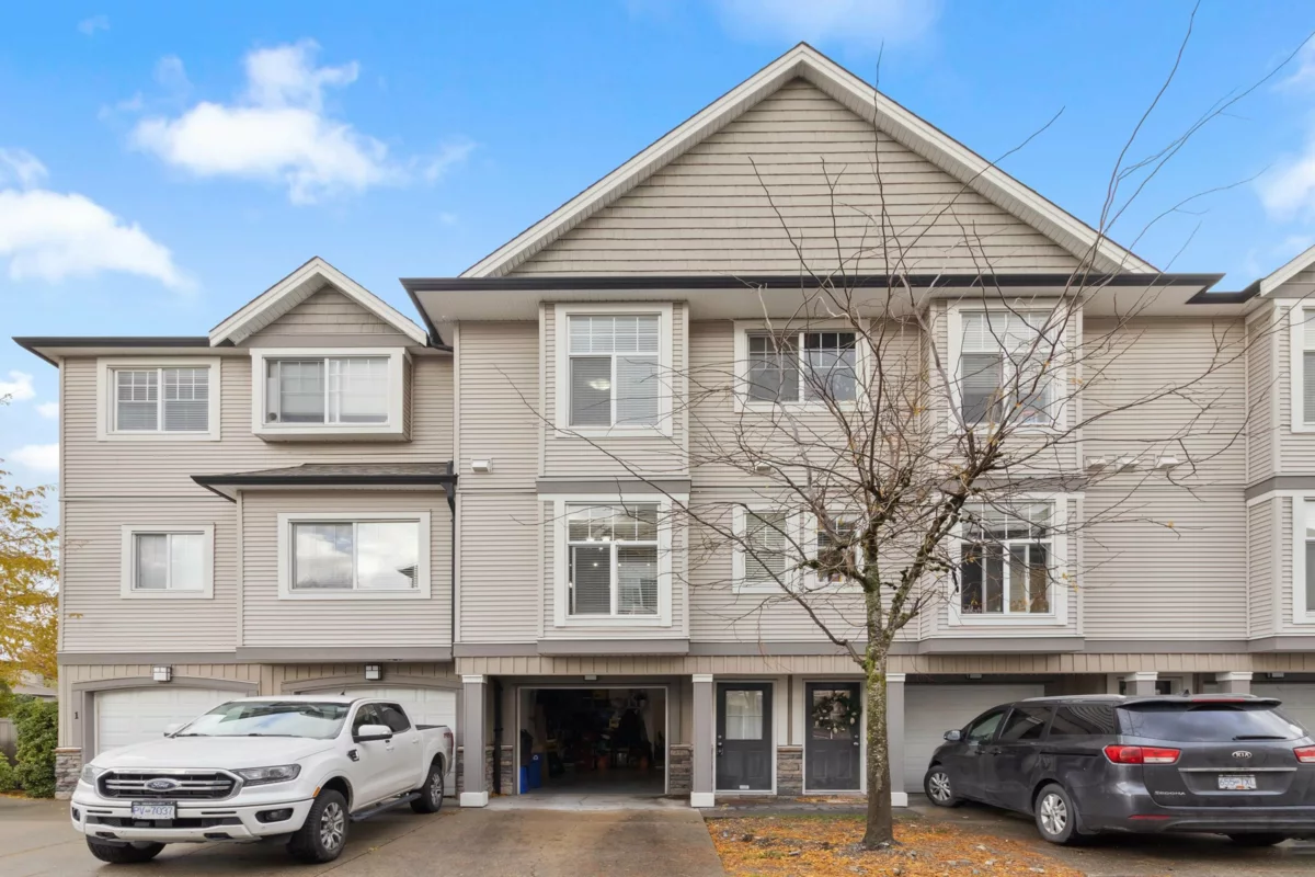 Family Room Photo of 2 9140 Hazel Street, Chilliwack, BC