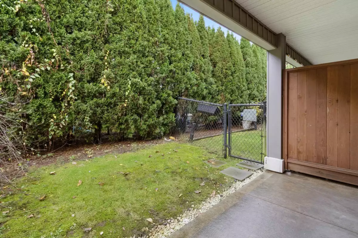 Guest Bathroom Photo of 2 9140 Hazel Street, Chilliwack, BC