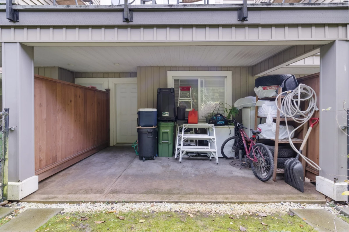 Powder Room Photo of 2 9140 Hazel Street, Chilliwack, BC