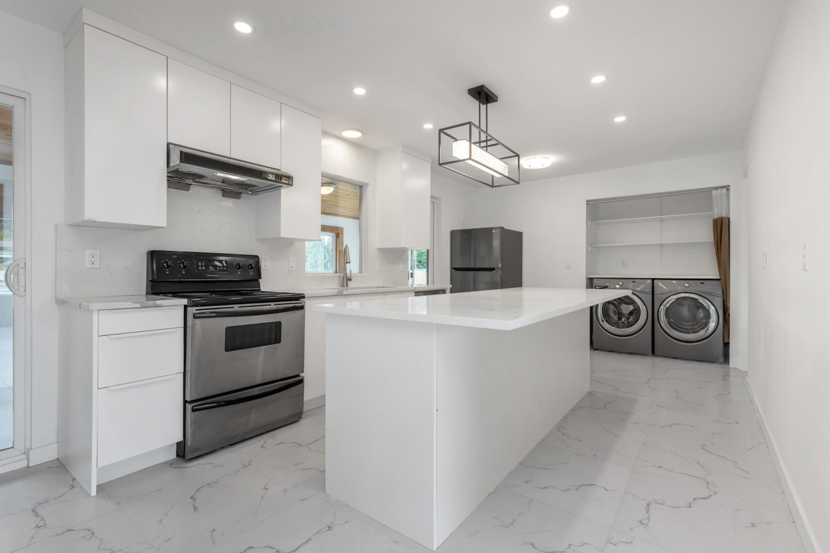 Dining Area Photo of 6423 Tyson Road, Chilliwack, BC