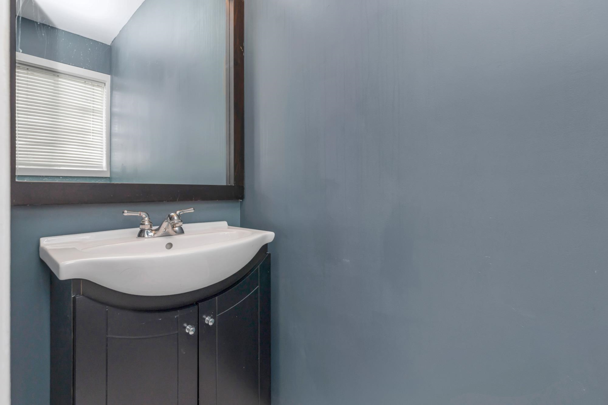 Entry Foyer Photo of 6423 Tyson Road, Chilliwack, BC