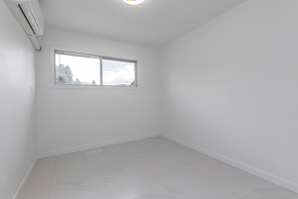 Staircase Photo of 6423 Tyson Road, Chilliwack, BC