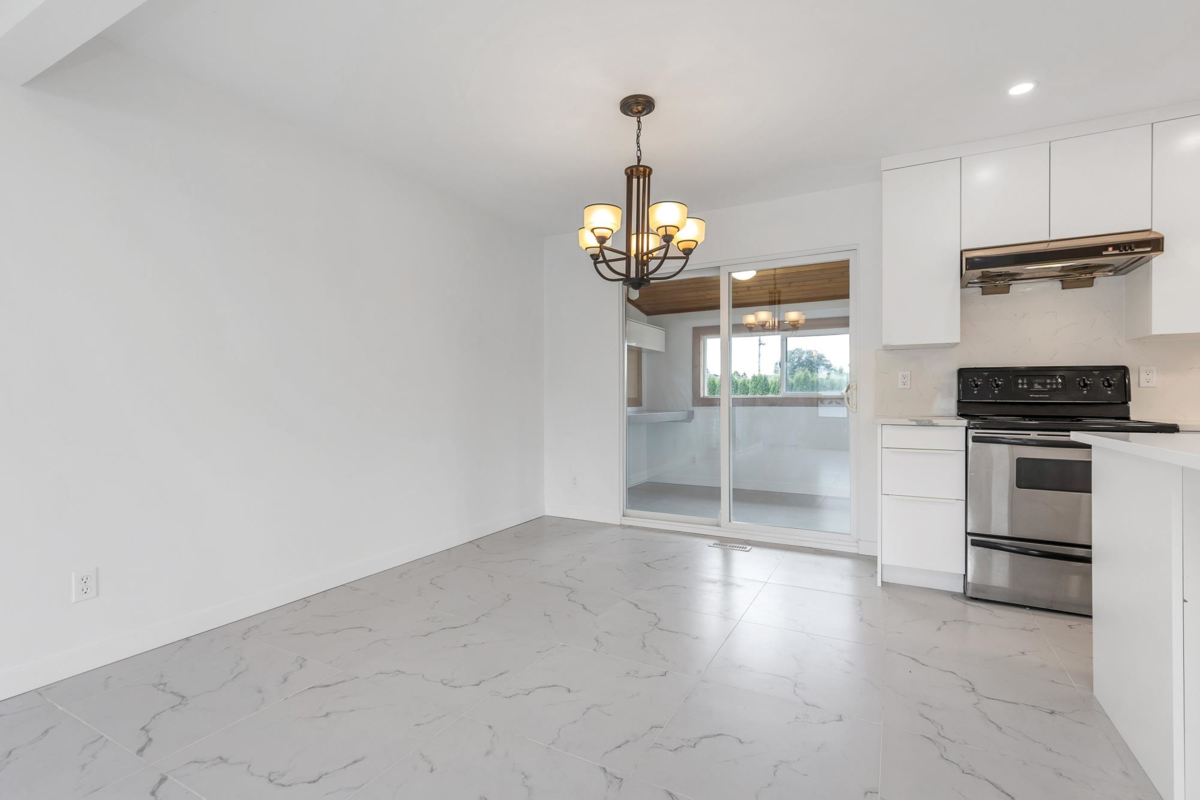 Walk-In Closet Photo of 6423 Tyson Road, Chilliwack, BC