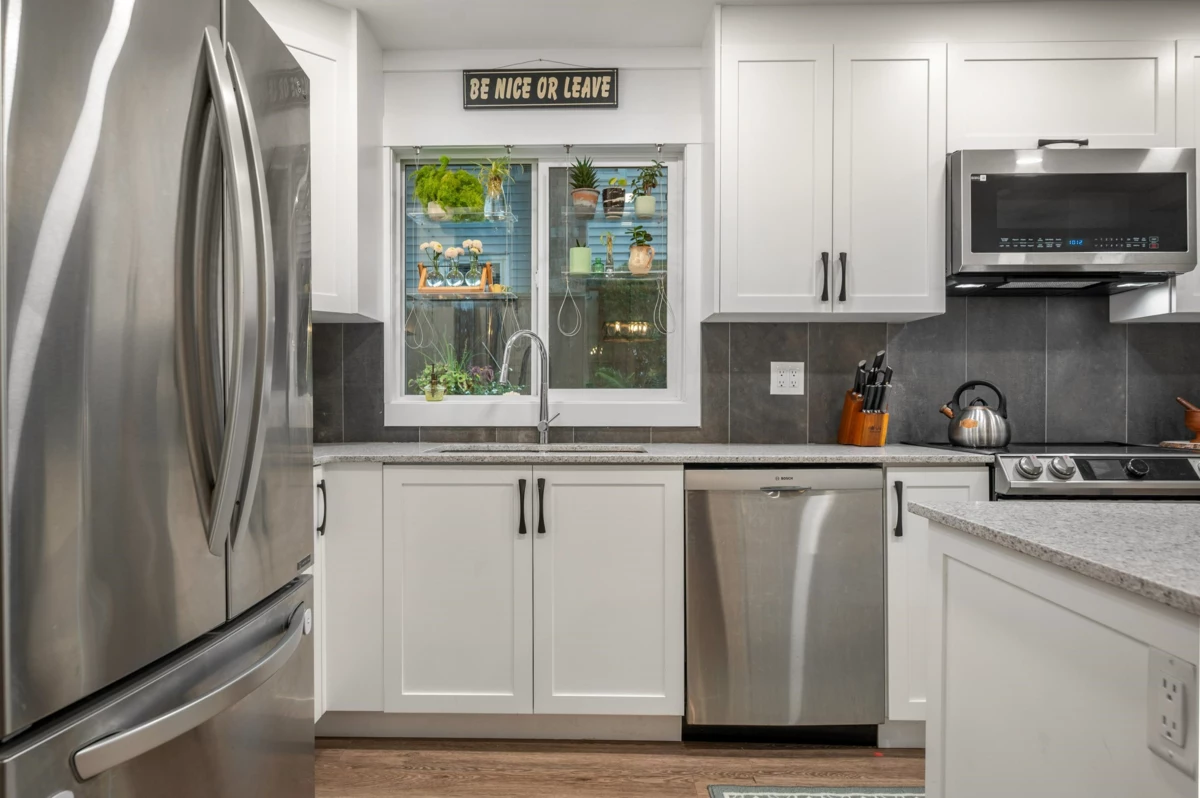 Breakfast Nook Photo of 23211 St Andrews Avenue, Langley, BC