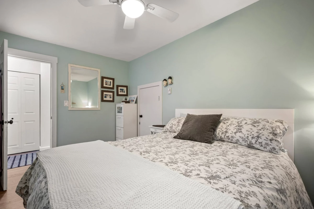 Laundry Room Photo of 23211 St Andrews Avenue, Langley, BC