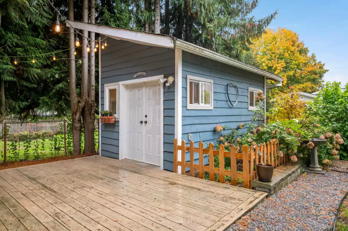 Outdoor Kitchen Photo of 23211 St Andrews Avenue, Langley, BC