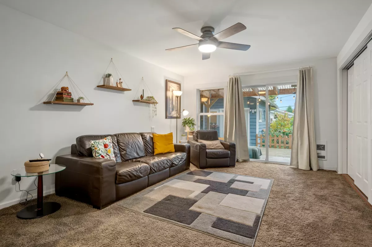 Powder Room Photo of 23211 St Andrews Avenue, Langley, BC