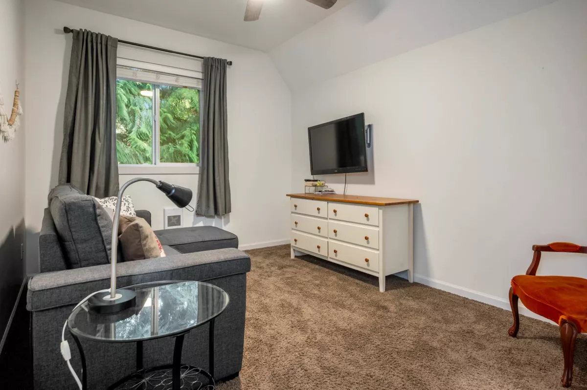 Swimming Pool Photo of 23211 St Andrews Avenue, Langley, BC