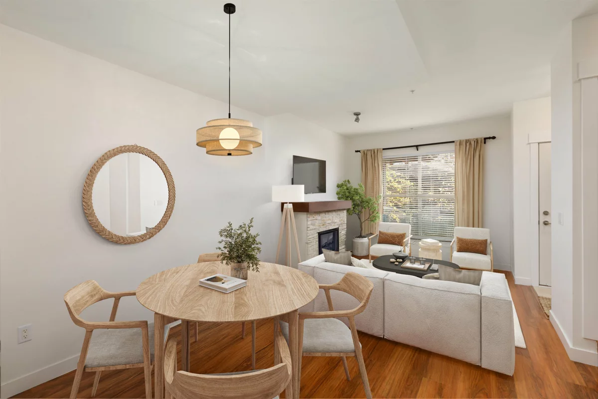 Dining Area Photo of 4 307 E 15th Street, North Vancouver, BC