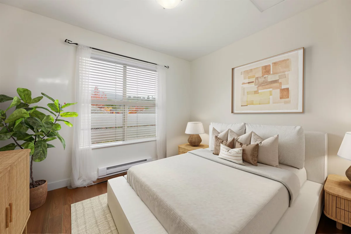 Front Yard Photo of 4 307 E 15th Street, North Vancouver, BC