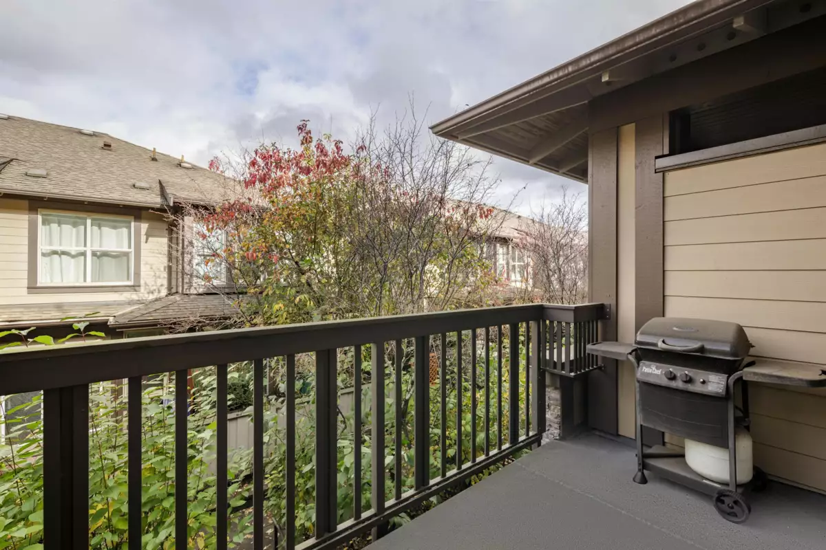 Office / Den Photo of 4 307 E 15th Street, North Vancouver, BC