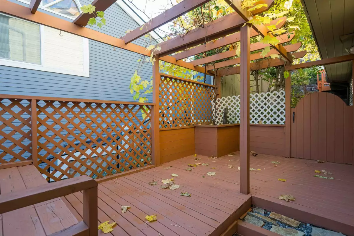 Outdoor Kitchen Photo of 73 Woodland Drive, Delta, BC