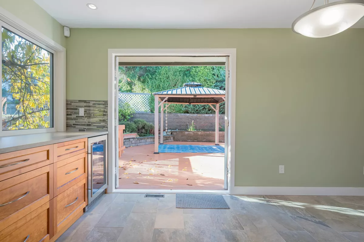 Powder Room Photo of 73 Woodland Drive, Delta, BC