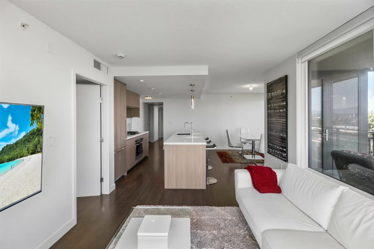 Kitchen Island Photo of 1606 3131 Ketcheson Road, Richmond, BC