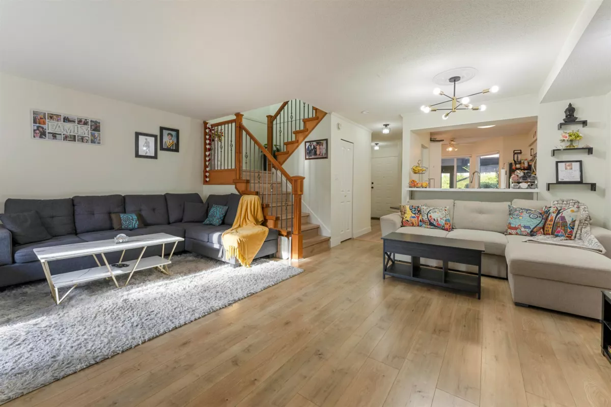 Dining Area Photo of 21 7521 140 Street, Surrey, BC