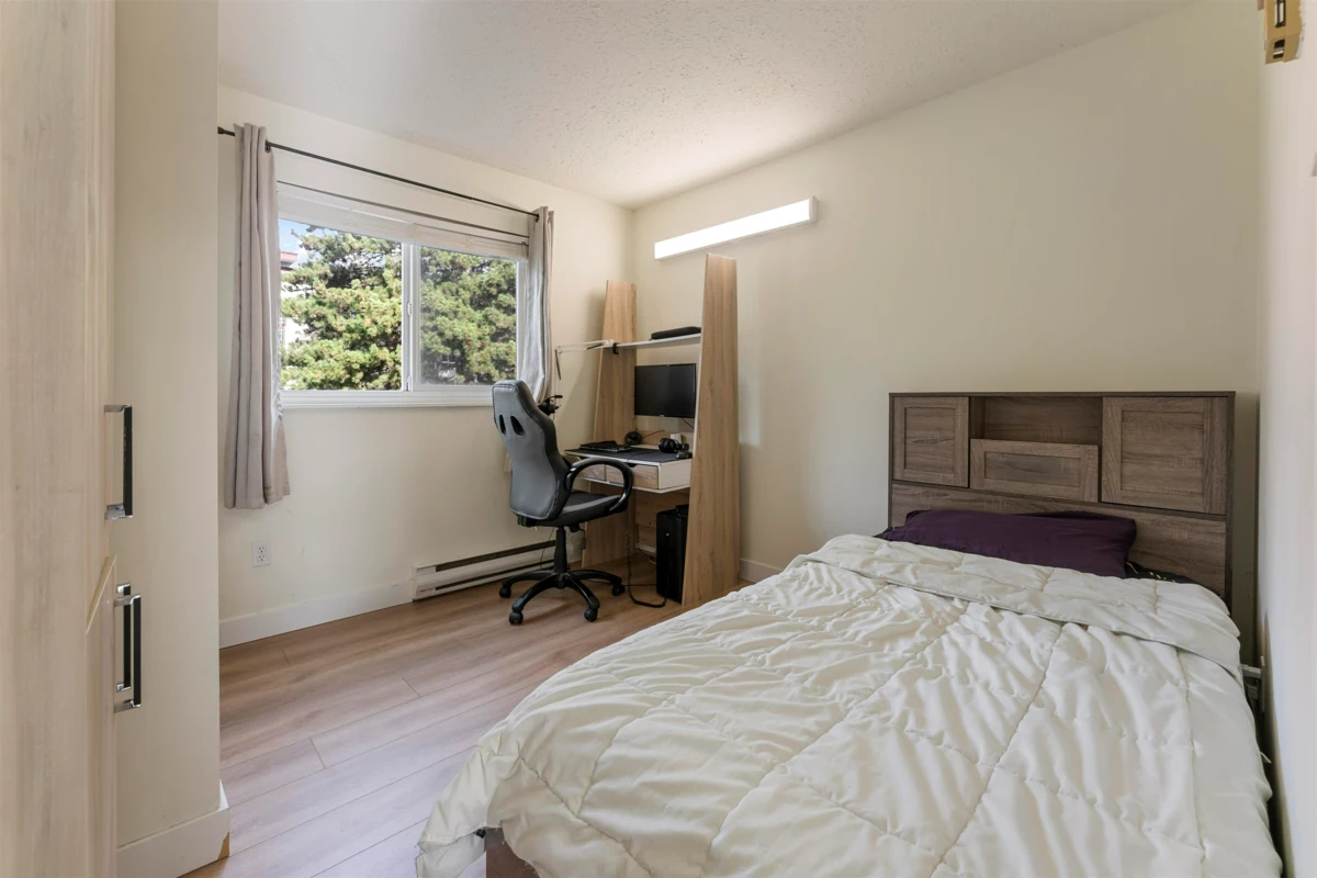 Mudroom Photo of 21 7521 140 Street, Surrey, BC