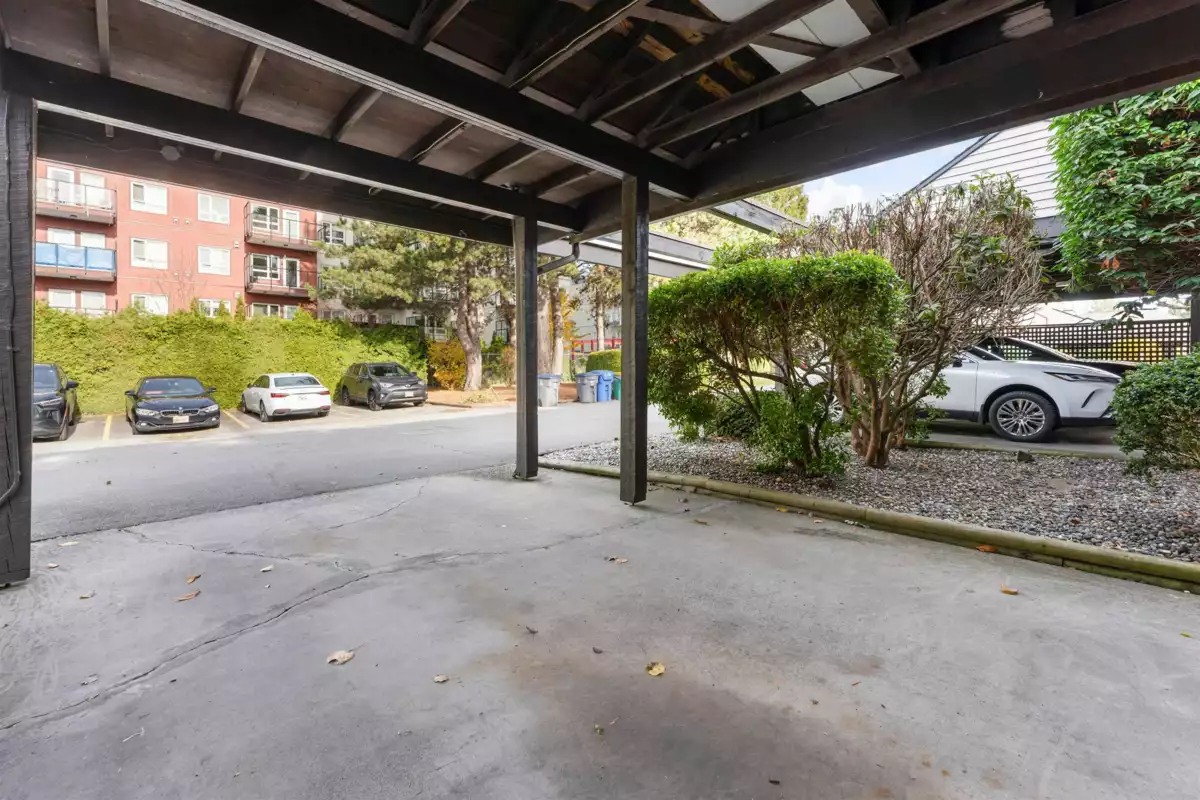 Outdoor Deck Photo of 21 7521 140 Street, Surrey, BC