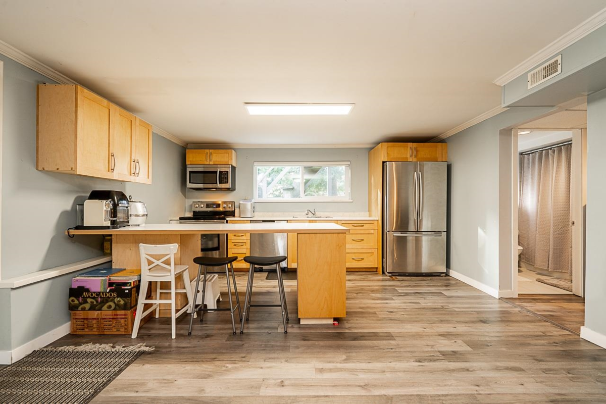 Entry Foyer Photo of 428 Midvale Street, Coquitlam, BC