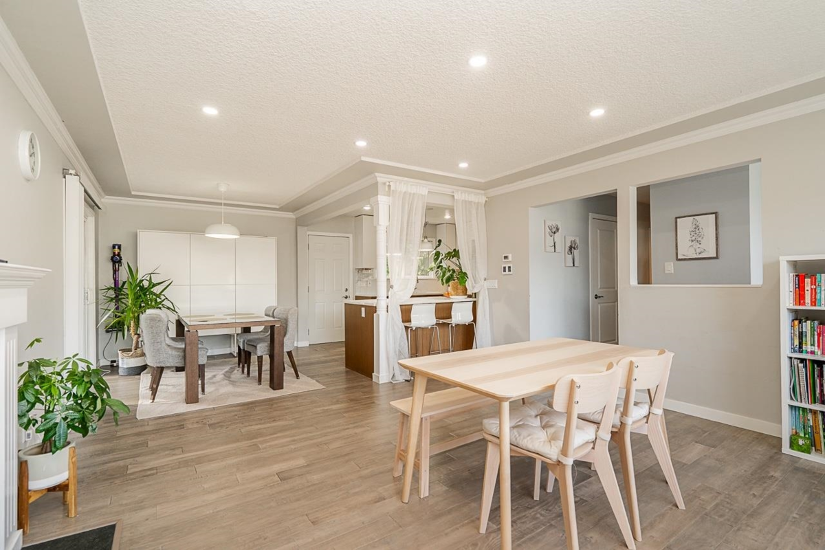 Kitchen Island Photo of 428 Midvale Street, Coquitlam, BC