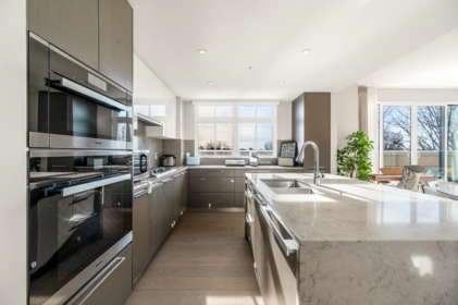 PH4 2089 W 43rd Avenue, Vancouver, BC