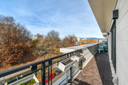 Office / Den Photo of PH4 2089 W 43rd Avenue, Vancouver, BC