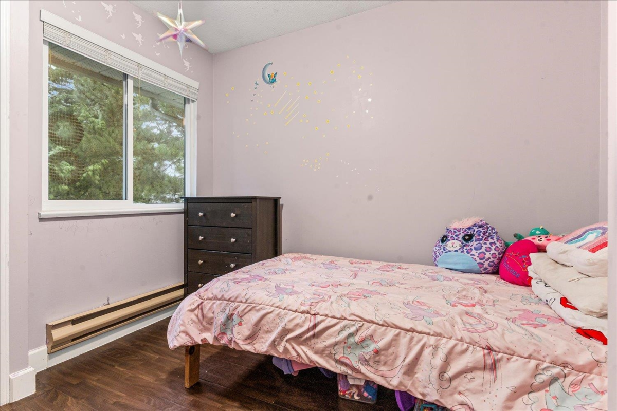 Basement Recreation Room Photo of 15 3087 Immel Street, Abbotsford, BC