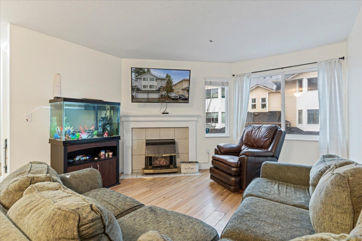 Family Room Photo of 15 3087 Immel Street, Abbotsford, BC